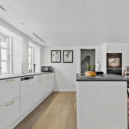 Six-bedroom In Haderslev