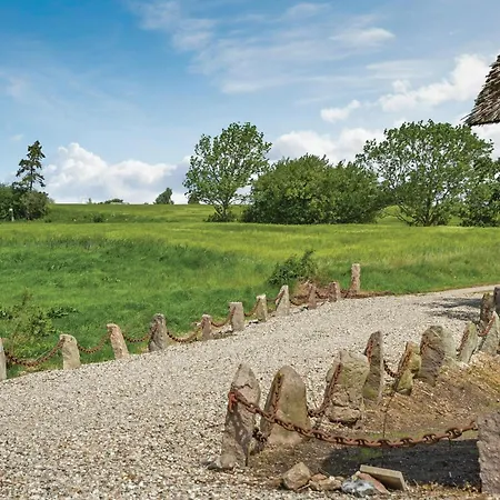 Six-bedroom In Semesterbostad *